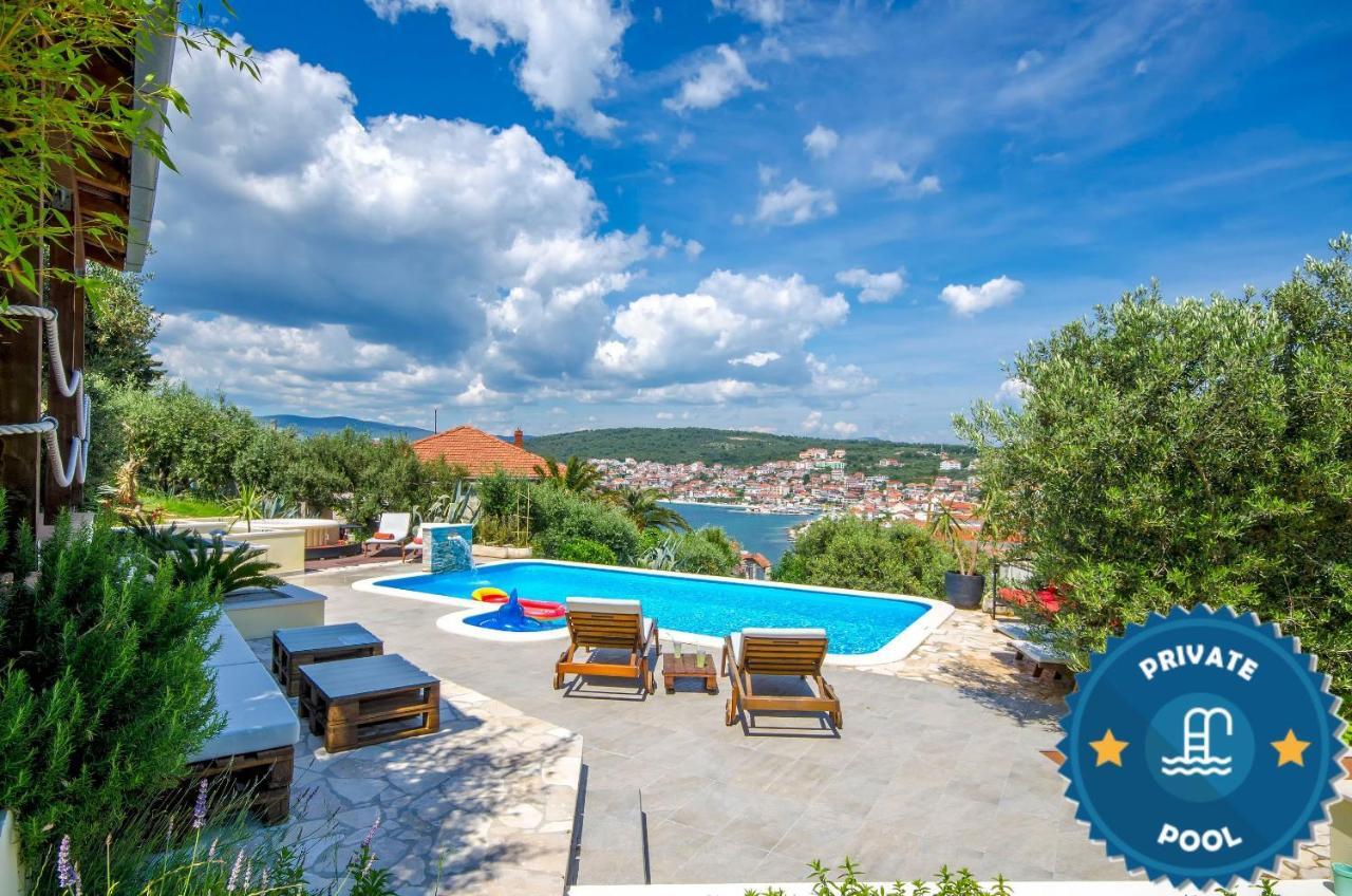 Apartment Piveta Трогир Екстериор снимка